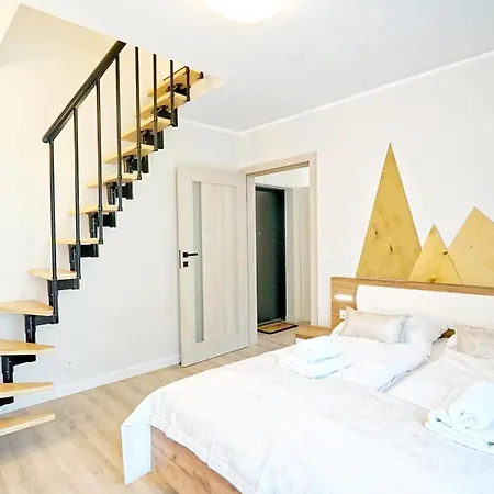 Every Sky Staszica 30 Apartmán *