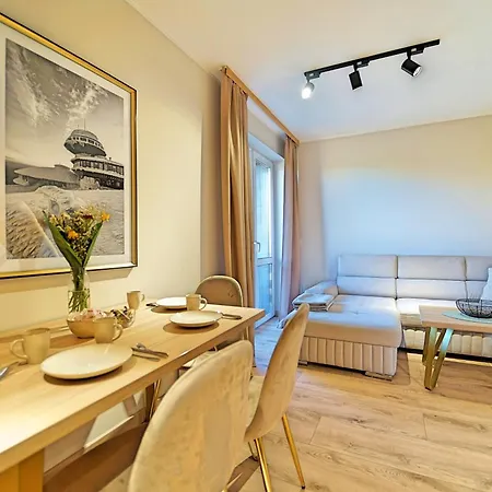 Διαμέρισμα Every Sky Staszica 30 *