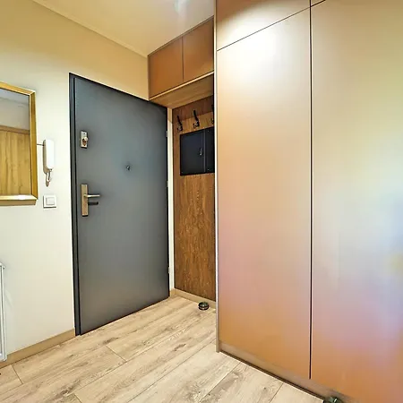 Every Sky Staszica 30 Apartmán *