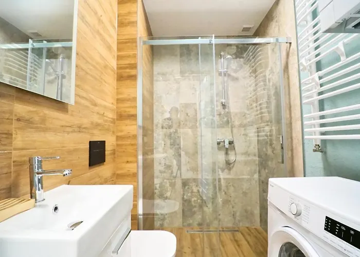 Every Sky Staszica 30 شقة *