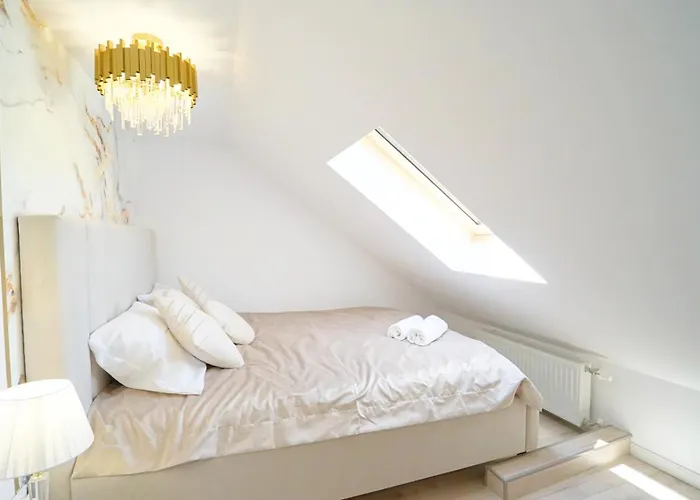 Every Sky Staszica 30 * كارباش