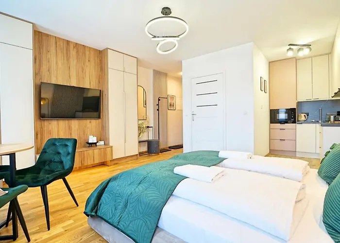 Every Sky Staszica 30 كارباش