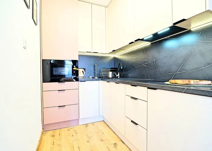 شقة Every Sky Staszica 30 كارباش