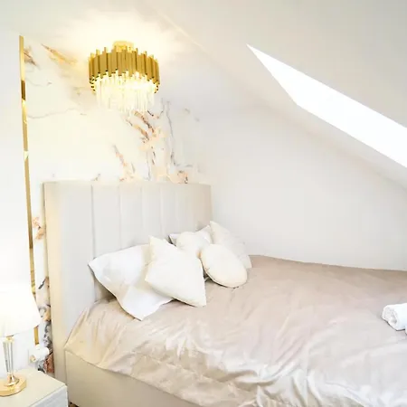 Every Sky Staszica 30 Daire