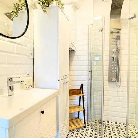 Every Sky Staszica 30 Daire *