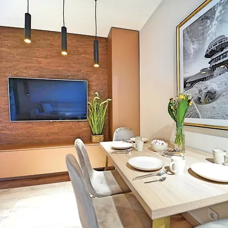 Every Sky Staszica 30 *